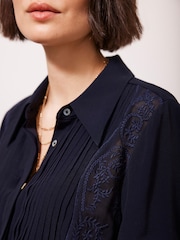 Mint Velvet Embroidered Shirt - صورة 3 من 8