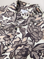 Monochrome Floral Printed Short Sleeve Shirt - Image 7 of 8
