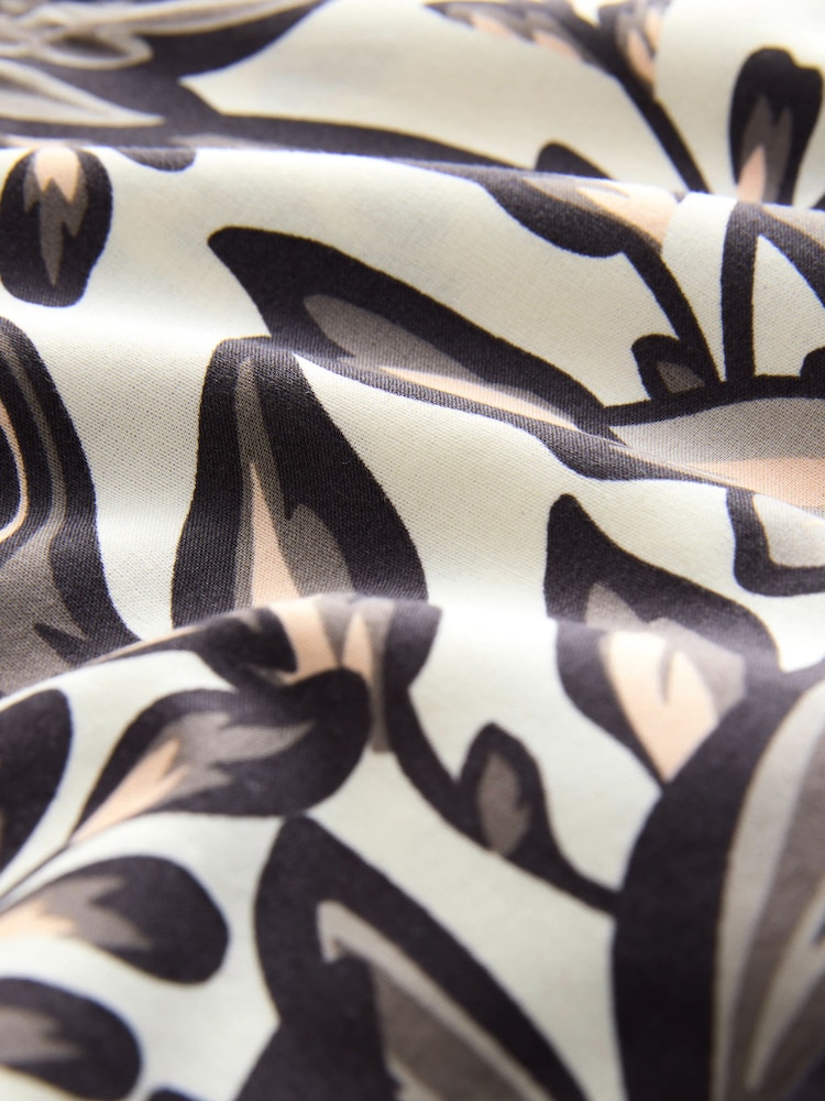 Monochrome Floral Printed Short Sleeve Shirt - Image 8 of 8