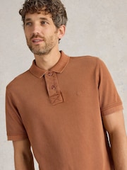 White Stuff Poloshirt im Utility-Design aus 100 % Baumwolle - Bild 3 von 6