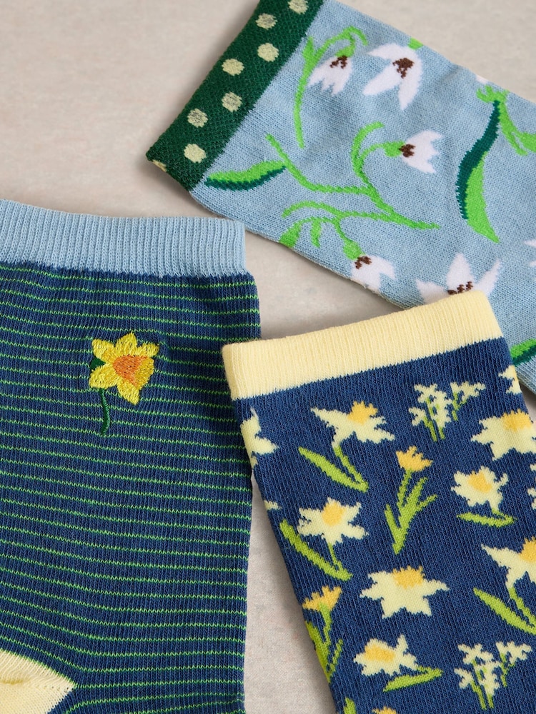 White Stuff Blue Spring Floral Ankle Socks 3 Pack - Image 2 of 2 White Stuff Blue Spring Floral Ankle Socks 3 Pack - Image 2 of 2