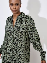 Apricot Green Zebra Printed High Low Shirt - Image 4 of 4