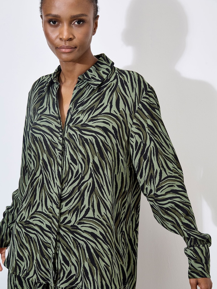 Apricot Green Zebra Printed High Low Shirt - Image 4 of 4
