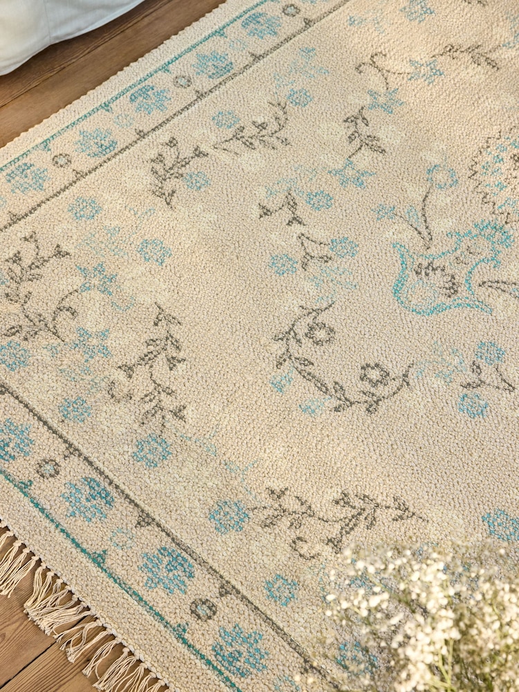 Shabby Chic by Rachel Ashwell® Blue Printed Boucle Tassel Rug - Image 2 of 4