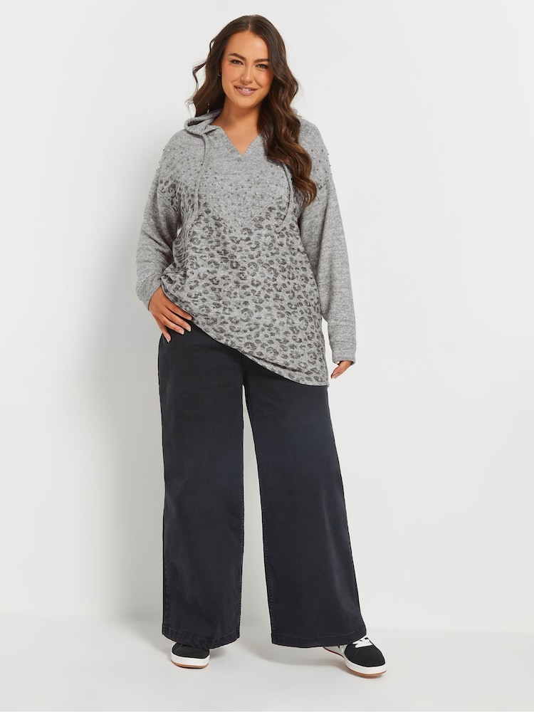 Gris - Yours Curve Leopard Print Studded Hoodie - Imagen 2 de 5 Gris - Yours Curve Leopard Print Studded Hoodie - Imagen 2 de 5