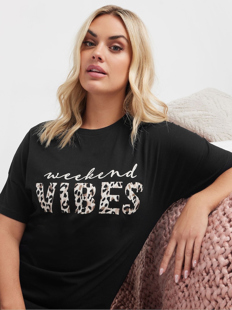 Yours Curve Black Bows Weekend Vibes 100% Cotton Sleep T-Shirts 2 Pack - Image 4 of 7