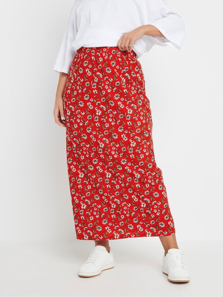 Yours Curve Red Floral Print Textured Skirt - Image 1 of 5