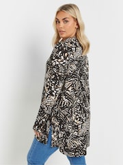 Yours Curve Black Abstract Jersey Shirt - Image 3 of 5