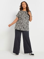 Yours Curve Black Leopard Print Eyelet Detail Top - Image 2 of 5