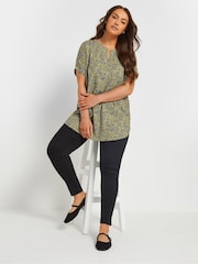 Yours Curve Green Textured Top - Image 2 of 5