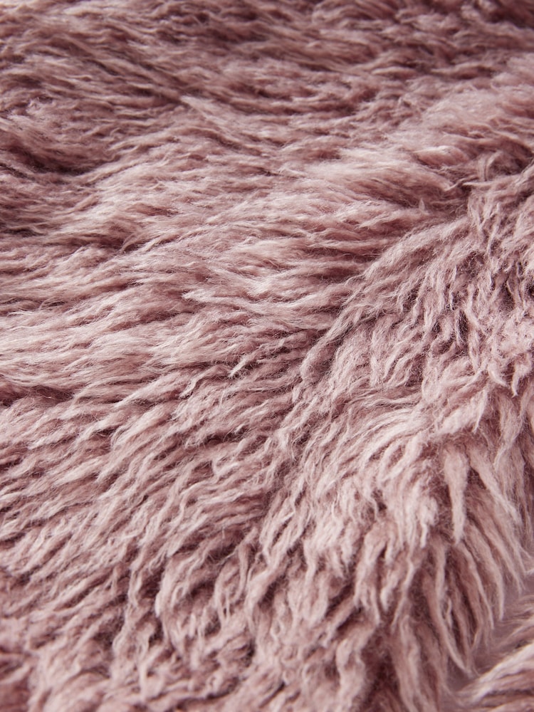 Pink - Weste aus Fellimitat - Bild 9 von 9 Pink - Weste aus Fellimitat - Bild 9 von 9