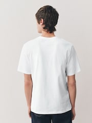 Biało-czarny - Oasis Graphic Band 100% Cotton T-Shirt - Image 4 of 7