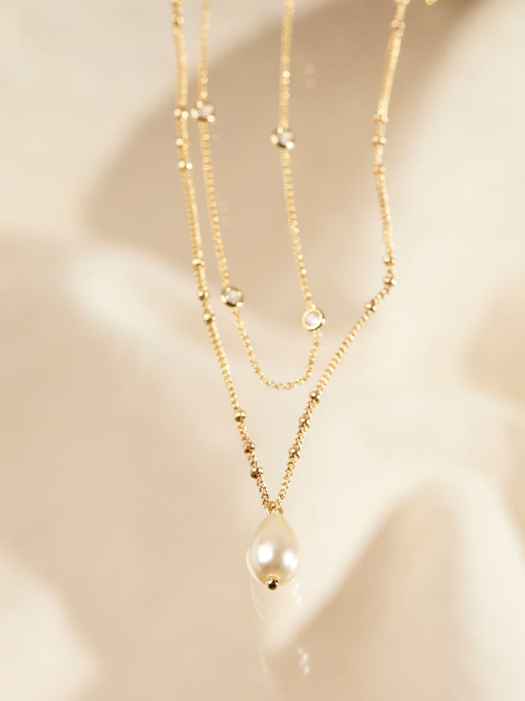 FatFace Gold Tone Pearl Layered Necklace - Image 2 of 2
