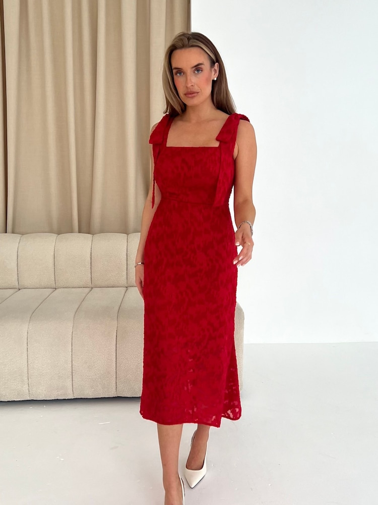 Rojo - Vestido midi con volantes en la falda y lazos en los hombros Jovi de Girl In Mind - Imagen 2 de 5 Rojo - Vestido midi con volantes en la falda y lazos en los hombros Jovi de Girl In Mind - Imagen 2 de 5