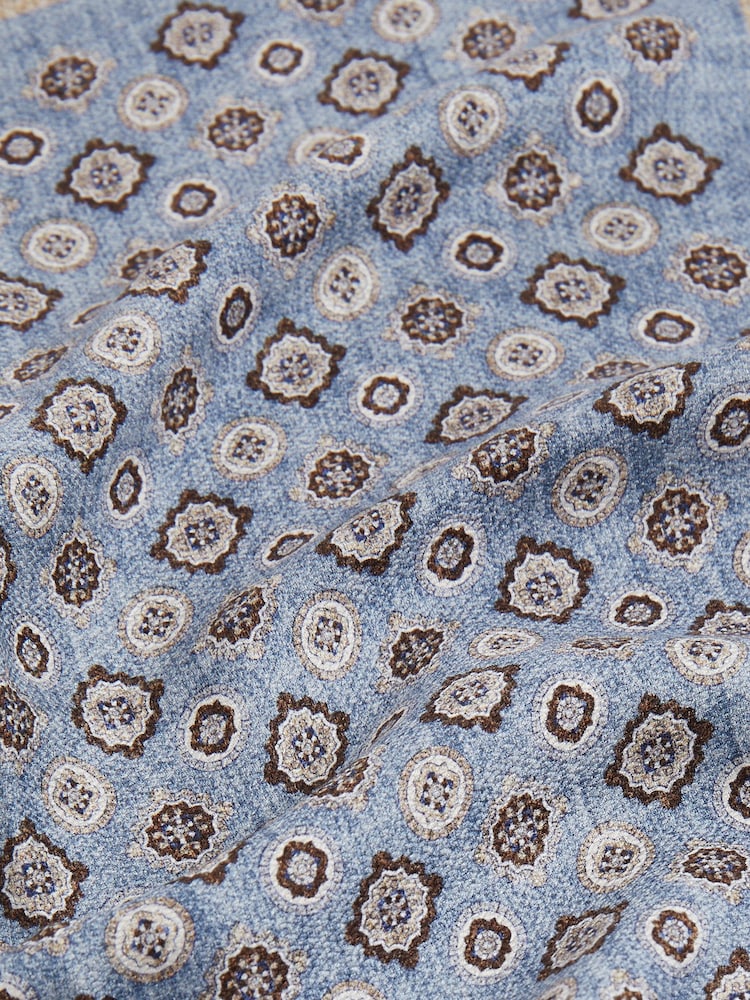 Reiss Indigo Blue Giotte Silk Medallion-Print Pocket Square - Image 4 of 4