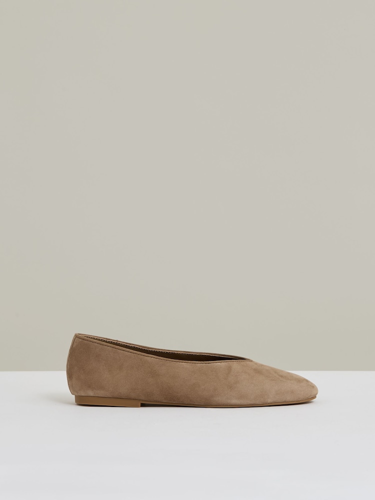 Reiss Taupe Amelia Leather Rounded-Point Toe Ballet Flats - Image 1 of 5