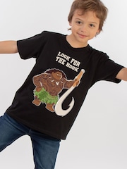 Brands In Black Boys Disney Moana Maui Look For The Hook 100% Cotton T-Shirt - Image 1 of 4