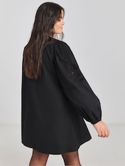 Simply Be Black Embroidered Shift Dress - Image 2 of 4