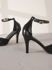 Negro - Signature Premium Leather/Suede Square Toe Heeled Sandals - Imagen 6 de 7