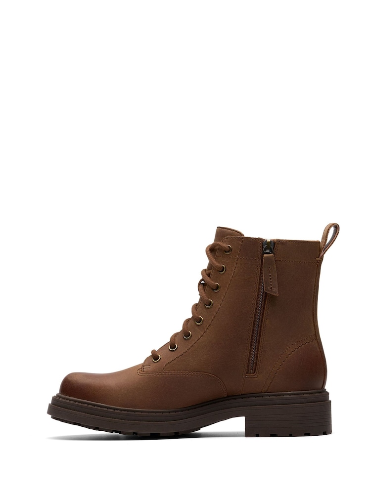 Clarks Brown Standard Fit (D) Leather Orinoco3 Style Boots - Image 2 of 6 Clarks Brown Standard Fit (D) Leather Orinoco3 Style Boots - Image 2 of 6