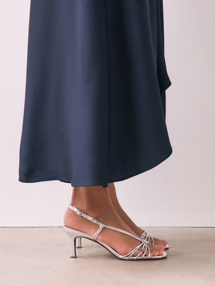 Plateado - Forever Comfort® Strappy Square Toe Heeled Sandals - Imagen 1 de 7