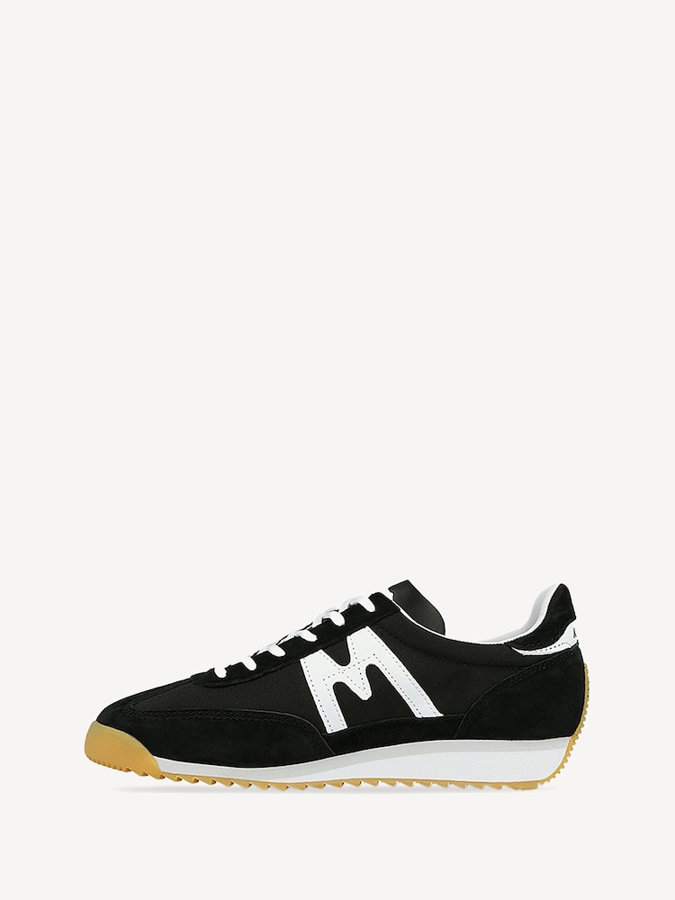 Karhu Black Mestari Trainers - Image 2 of 13 Karhu Black Mestari Trainers - Image 2 of 13
