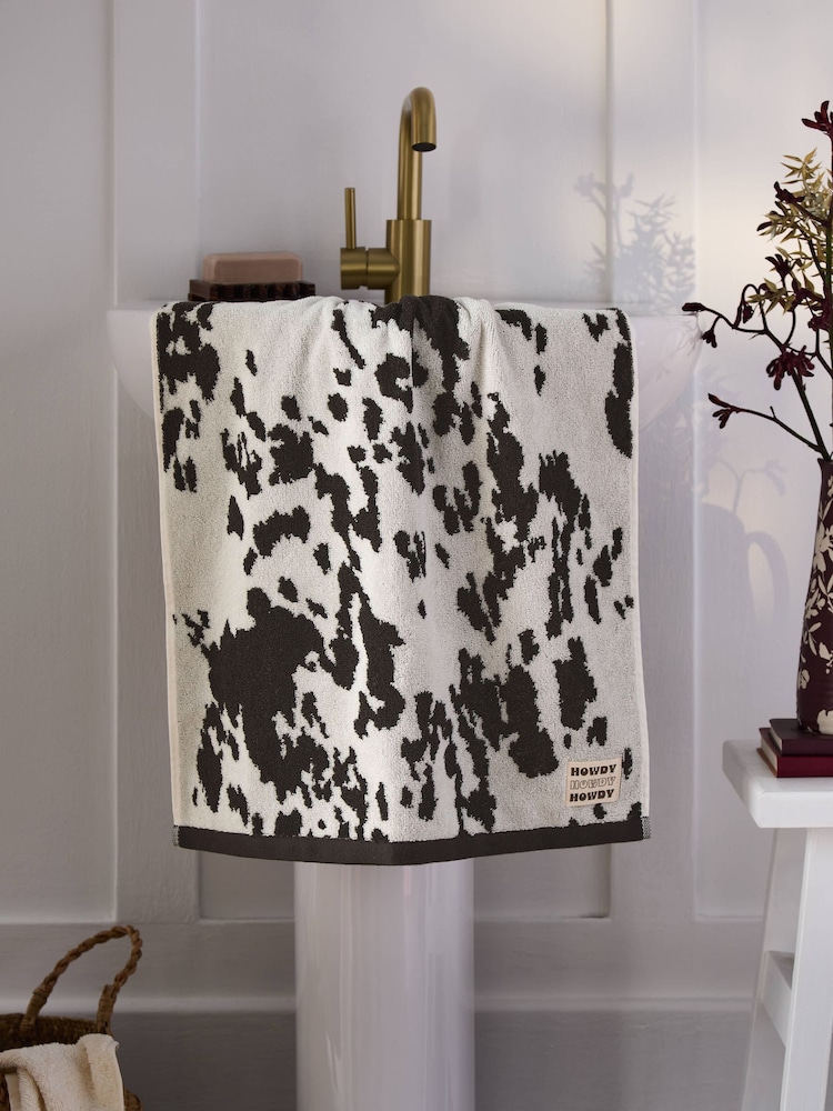 Black Towels - Image 2 of 5