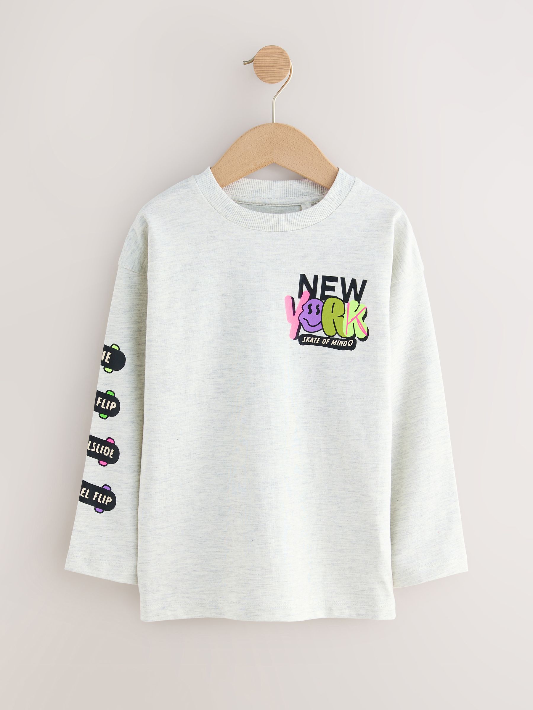 新品未使用　SEA GRAPHIC L/S TEE SEA（シー）の「GRAPHIC L/S TEE (SEA)（Tシャツ/カットソー