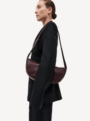 St Agni Red Soft Crescent Bag - Image 3 of 10
