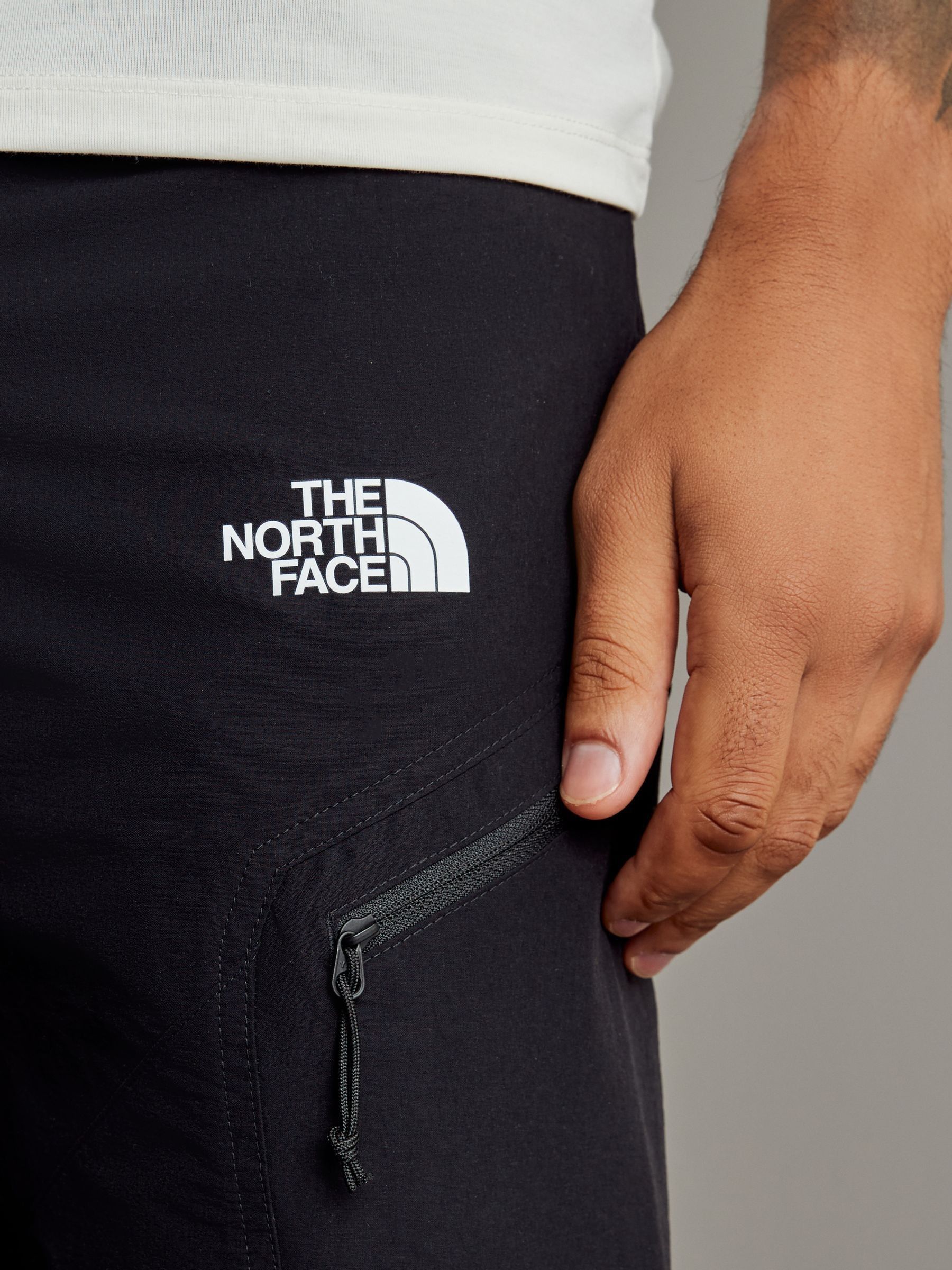 Satın al Siyah - The North Face Exploration Regular Daralan paça
