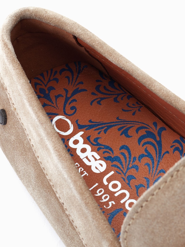 Naravni - Base London Collins Slip On Rjavi mokasini - Slika 6 iz 6 Naravni - Base London Collins Slip On Rjavi mokasini - Slika 6 iz 6
