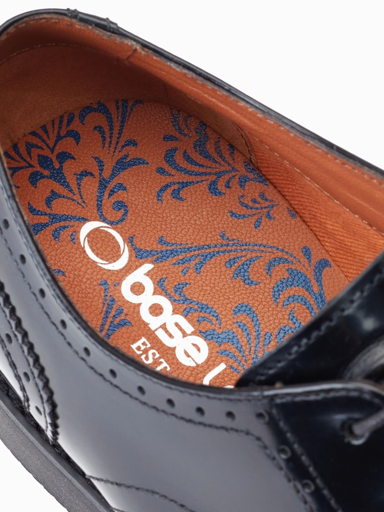 črna - Base London Joe Lace Up Brogue Shoes - Slika 6 iz 6