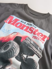 Charcoal Grey Truck - Camiseta de corte estándar y manga corta con diseño gráfico (3-16 años) - Imagen 4 de 5
