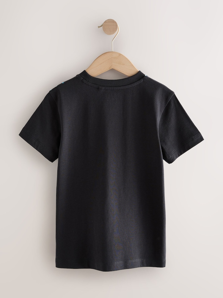 Negro con coches - Camiseta de corte estándar y manga corta con estampado integral (3-16 años) - Imagen 2 de 4 Negro con coches - Camiseta de corte estándar y manga corta con estampado integral (3-16 años) - Imagen 2 de 4