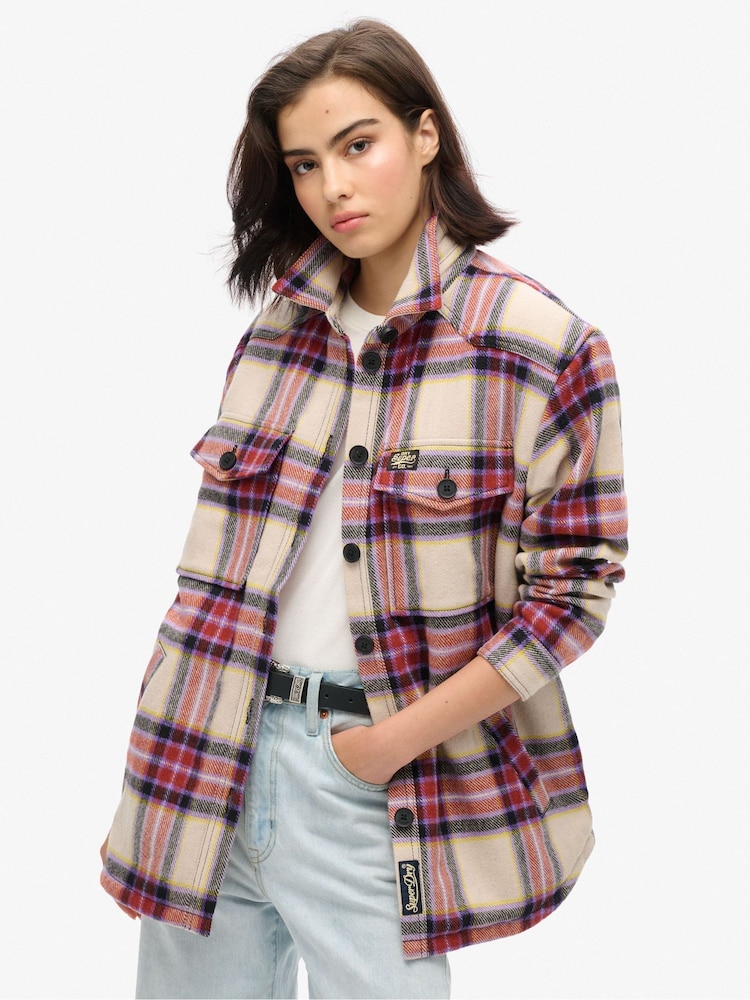 Braun - Superdry Karierte Hemdjacke mit Teddyfellfutter - Bild 1 von 4 Braun - Superdry Karierte Hemdjacke mit Teddyfellfutter - Bild 1 von 4