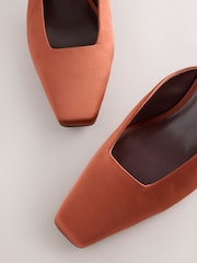 Rust Brown Forever Comfort® Chisel Closed Toe Mules - Image 5 of 5