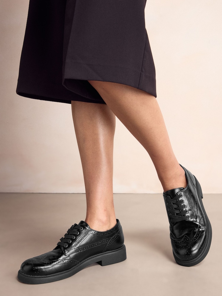 Preto - Tênis Chunky Brogue Forever Comfort ® com cadarço - Imagem 2 de 9