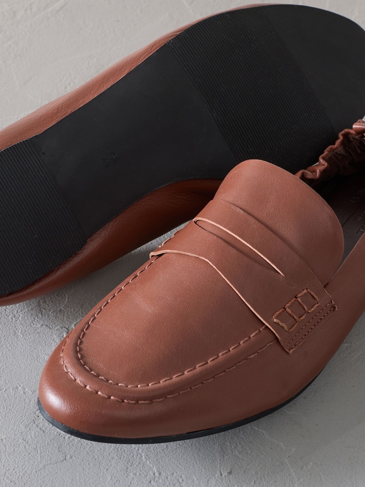 Tan Brown Signature Premium Leather Ruched Back Round Toe Loafers - Image 7 of 7