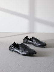 Black Signature Premium Leather Ruched Back Round Toe Loafers - Image 2 of 7