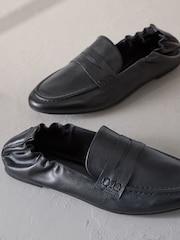 Black Signature Premium Leather Ruched Back Round Toe Loafers - Image 5 of 7