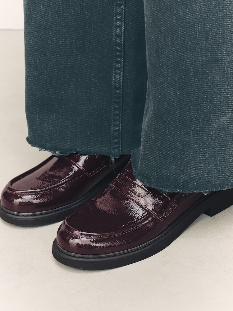 Berry Red - Forever Comfort® Round Toe Chunky Platform Loafers - Imagem 2 de 11