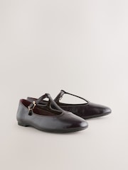 Rojo burdeos - Forever Comfort® Leather T-Bar Mary Jane Shoes - Imagen 2 de 11