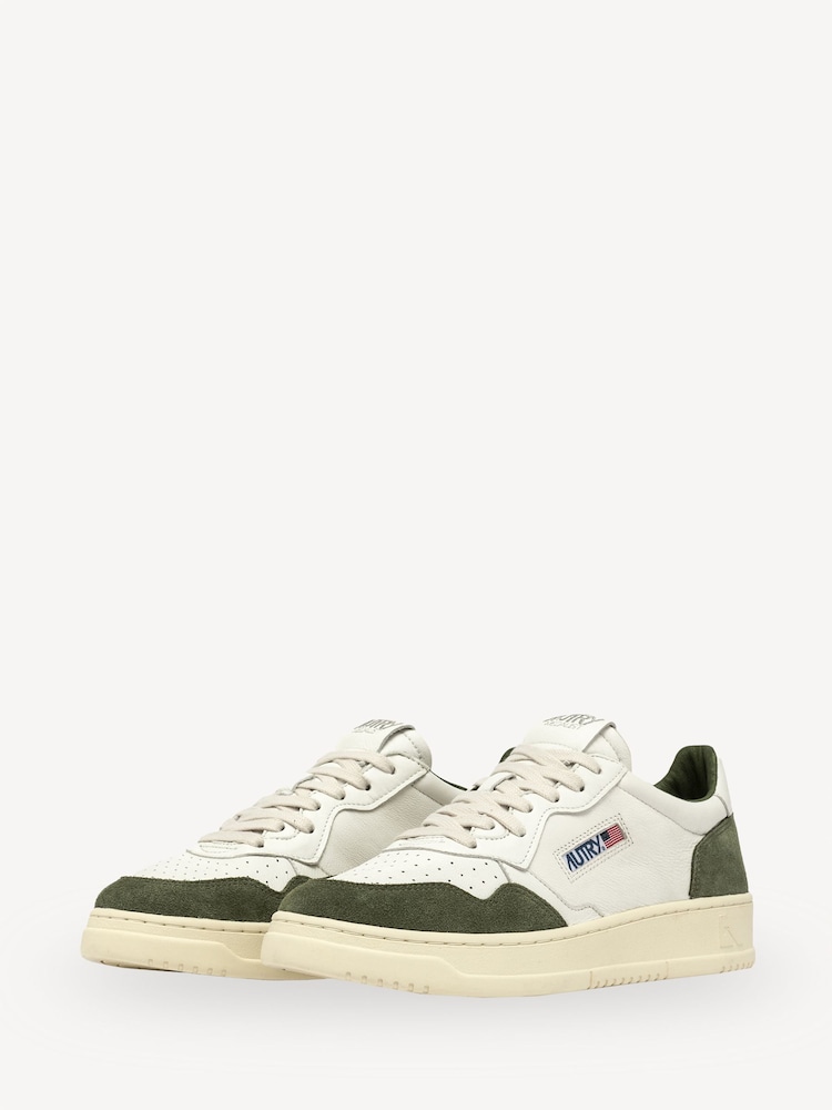 AUTRY Green Mans Medalist Low Trainers - Image 2 of 6