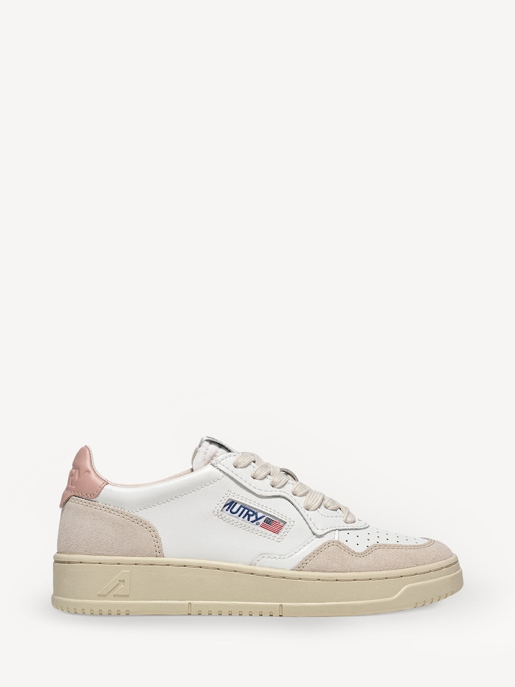 AUTRY Light Pink Womens Medalist Low Trainers - Image 1 of 6