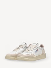 AUTRY Light Pink Womens Medalist Low Trainers - Image 2 of 6