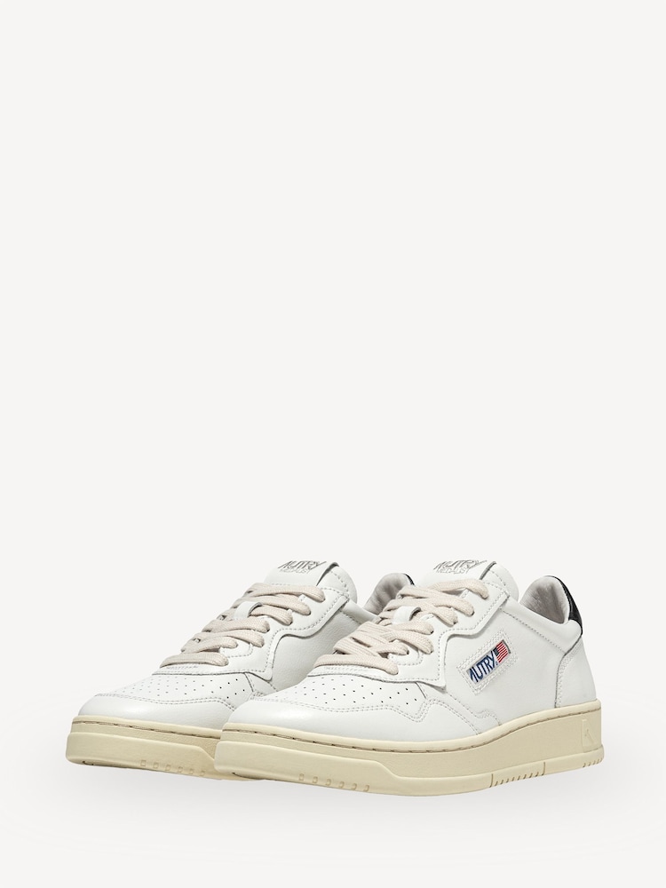 AUTRY Black Mans Medalist Low Trainers - Image 2 of 6