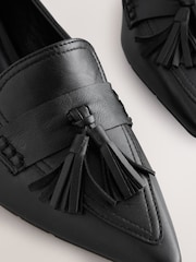 Black Forever Comfort® Premium Leather With Motionflex Point Toe Tassel Heels Loafers - Image 4 of 5