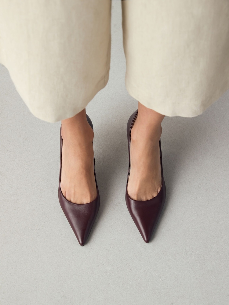 Beerenrot - Forever Comfort® Halbhohe Pumps aus Leder - Bild 1 von 10 Beerenrot - Forever Comfort® Halbhohe Pumps aus Leder - Bild 1 von 10