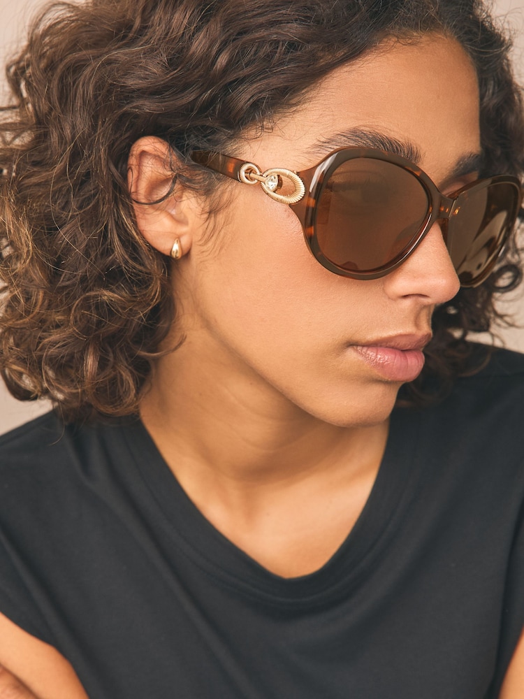 Tortoiseshell Brown Wrap Around Sunglasses - Image 4 of 4 Tortoiseshell Brown Wrap Around Sunglasses - Image 4 of 4