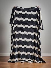 Sassy B Oversized Waves Reversible Throw - Imagen 4 de 4